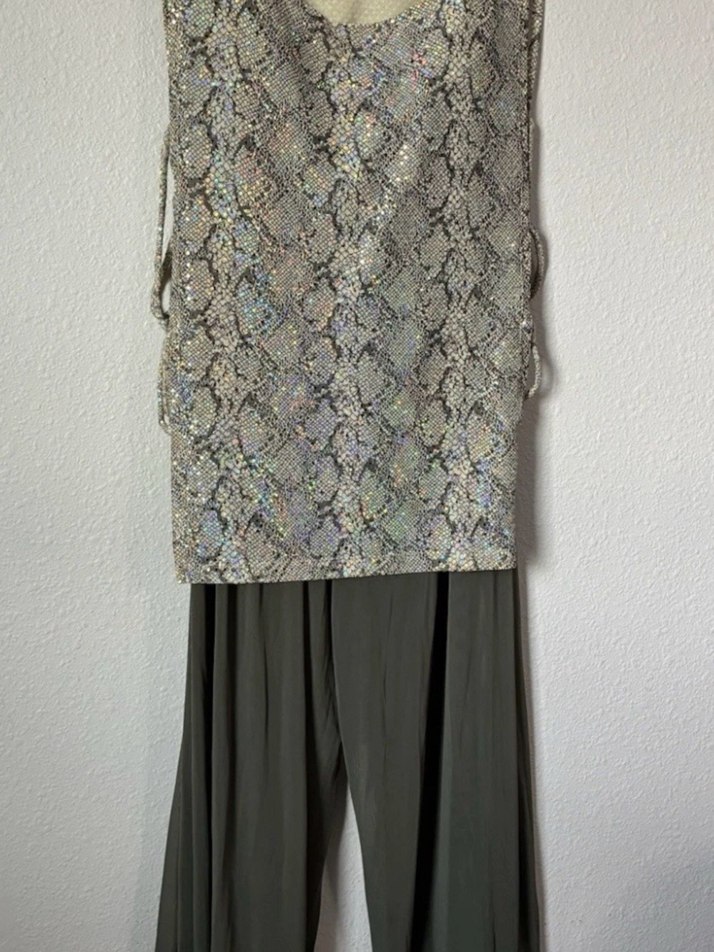 10th house dance costume Womens Metallic Snake Print Tank/Olive Wide-Leg Pants